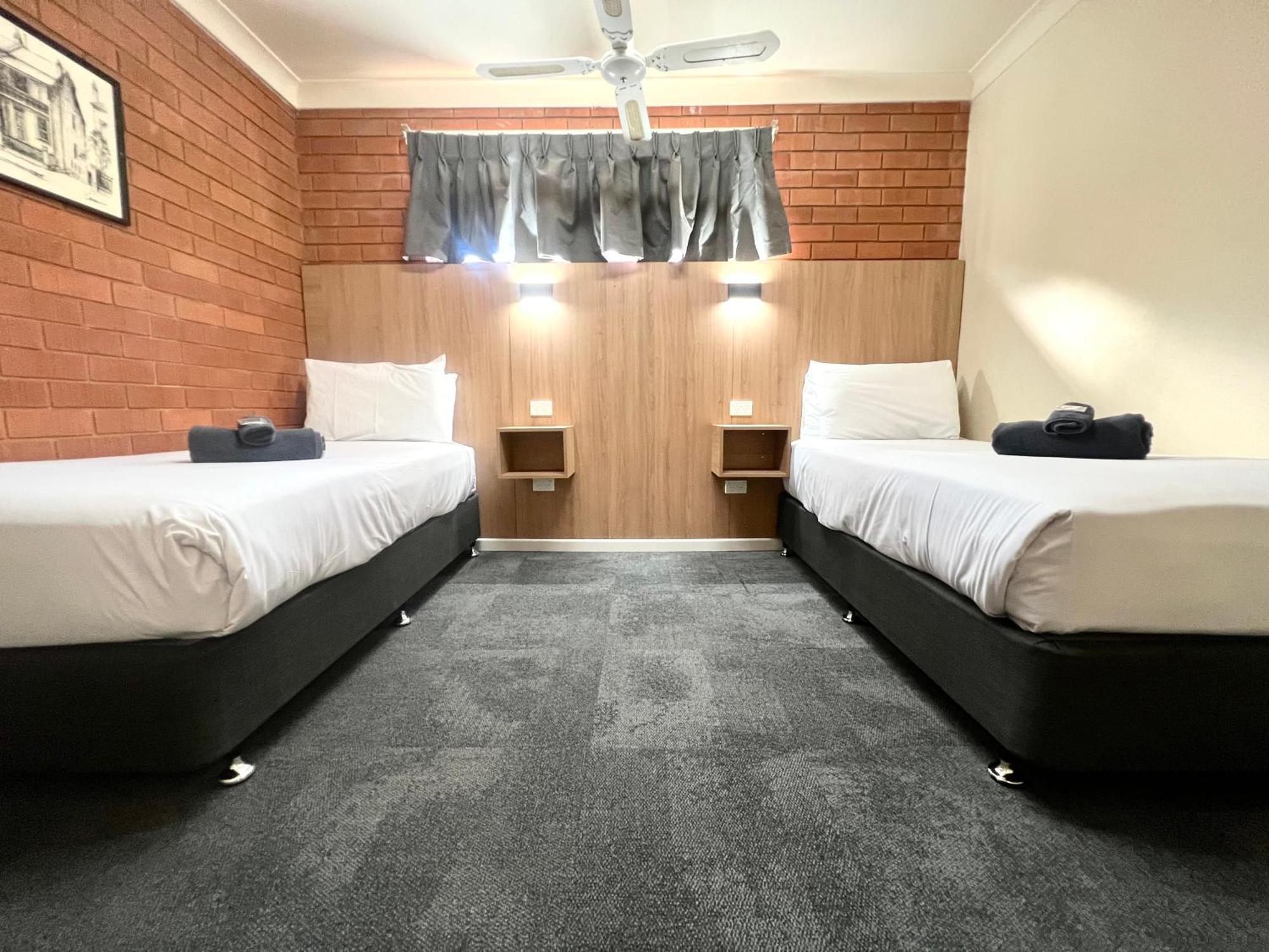 Adrian Motel Forbes Kültér fotó